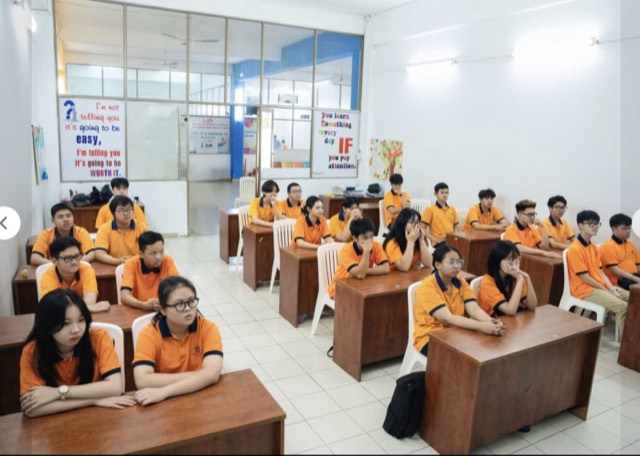 Cánh cửa này khép lại - Tương lai rực rỡ khác mở ra tại Trường DUY TÂN