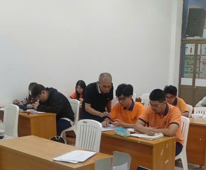   Trường THCS, THPT DUY TÂN và Bộ đề luyện thi môn Văn THPT 2026