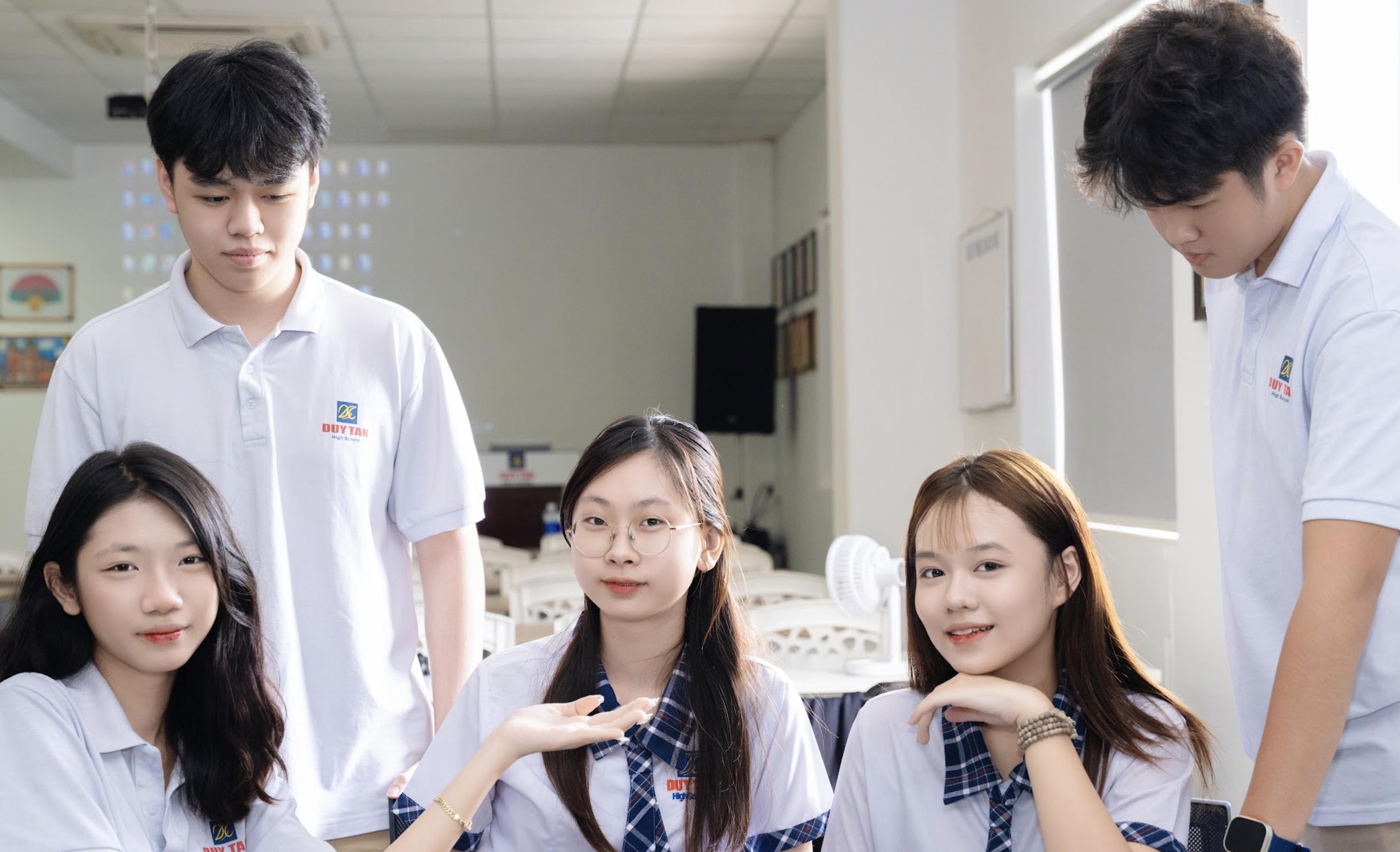 Trường Duy Tân với Dự Án WELLBEE (UNICEF & AIESEC Bảo Trợ) vào năm học mới: Định Hình Thế Hệ Học Sinh với Tư Duy Sáng Tạo